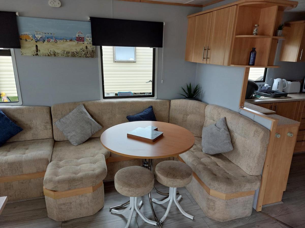 Above & Beyond Caravans Rhyl Exterior foto